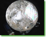 巨大天然虹入り水晶玉A約94mm(レインボークリスタル)【天然石アクセサリーFROMS】